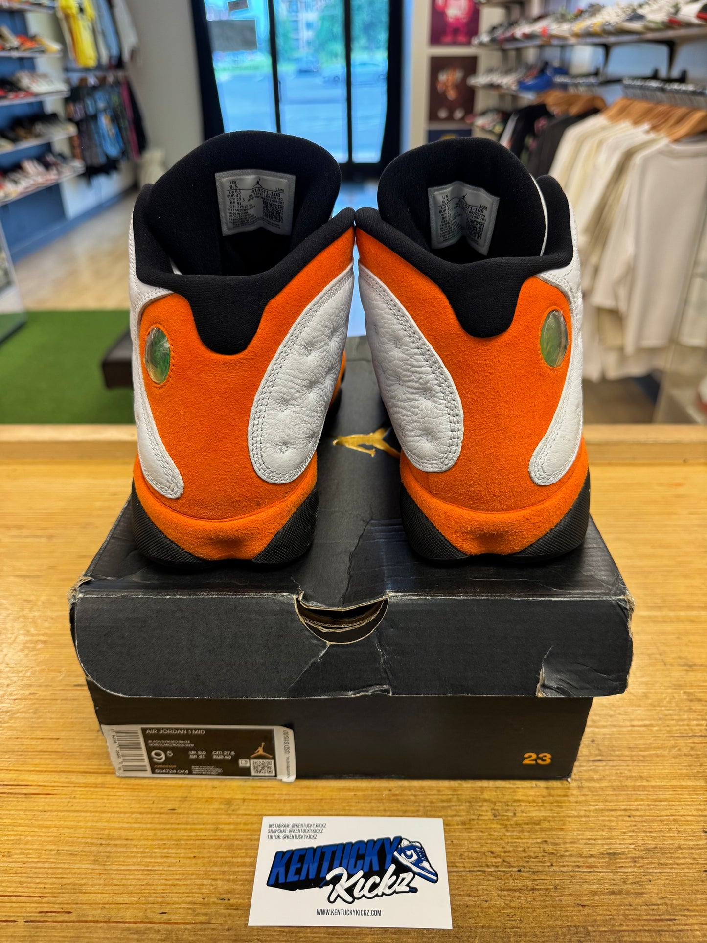 Jordan 13 Retro “Starfish” (Sz 9.5)