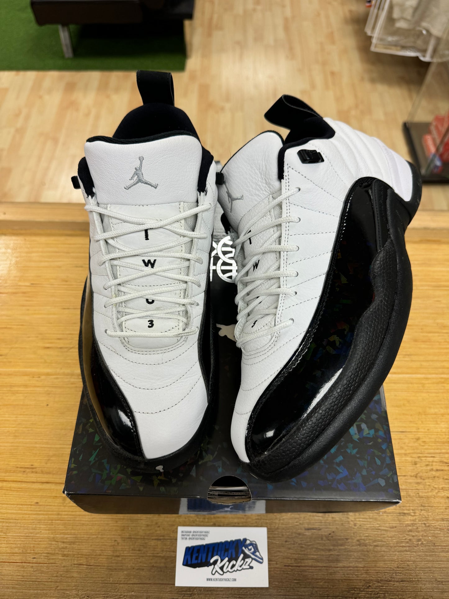 Jordan 12 Low Retro “25 Years In China” (Sz 12)