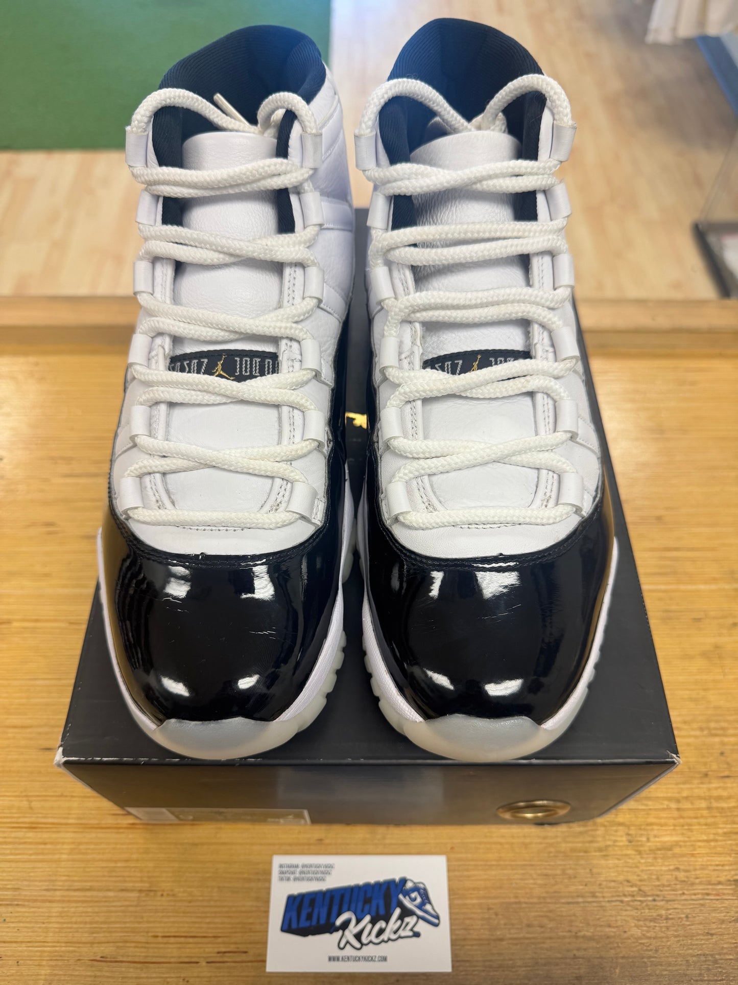 Jordan 11 Retro “Gratitude” (Sz 9)