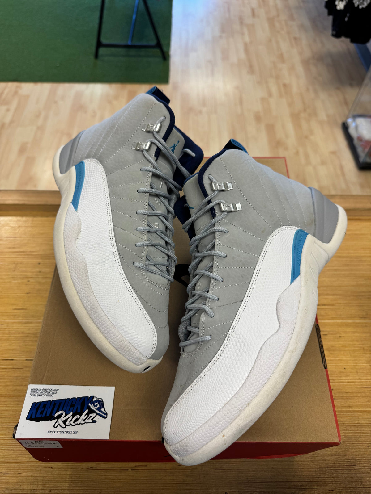 Jordan 12 Retro “Grey University Blue” (Sz 12)