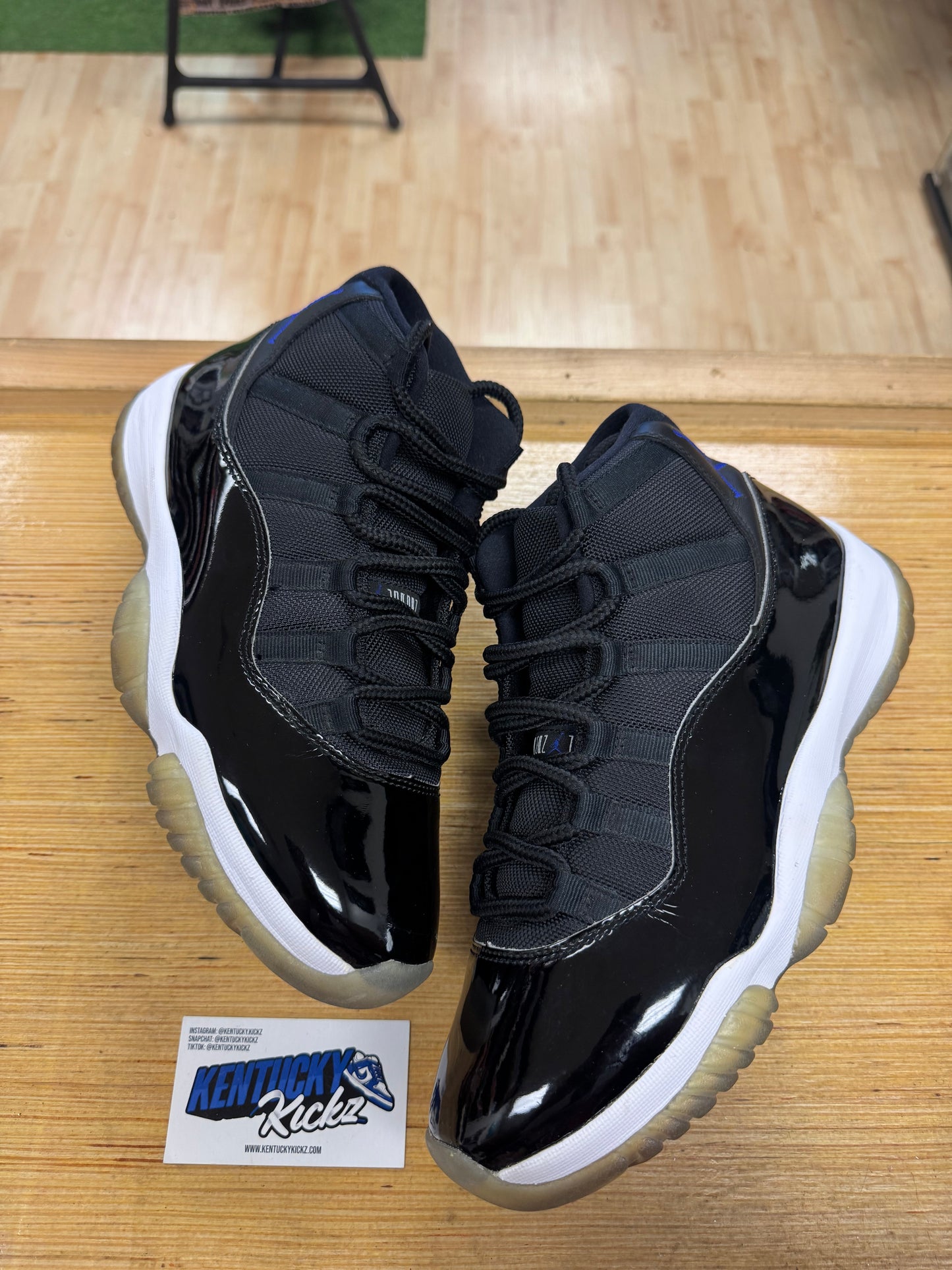 Jordan 11 Retro “Space Jam” 2016 (Sz 9)