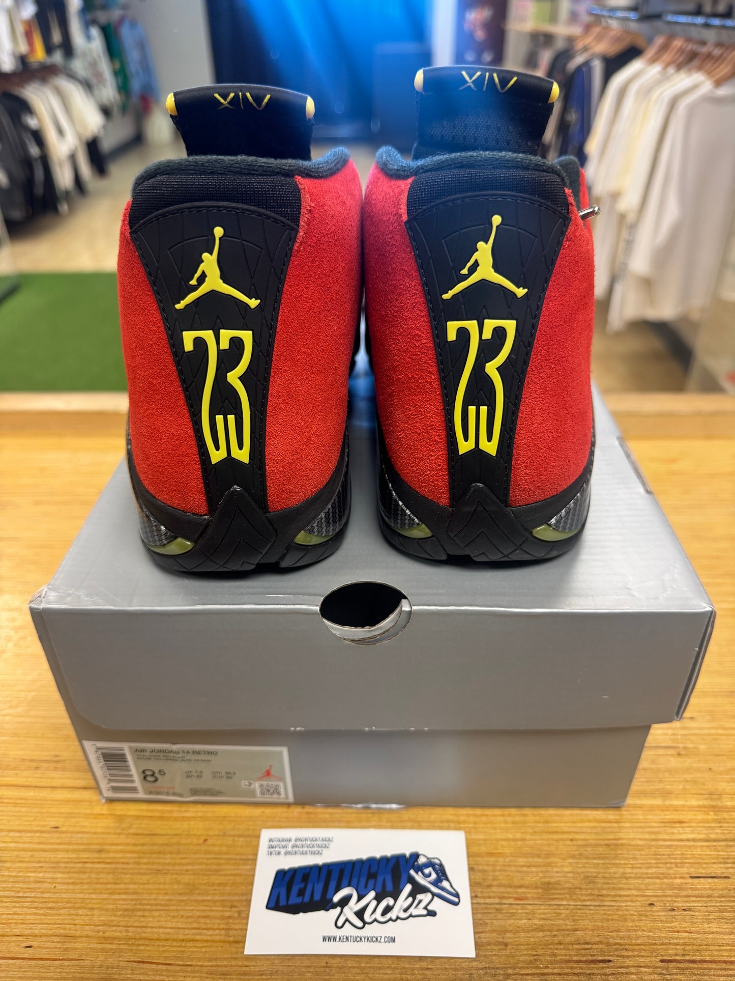 Jordan 14 Retro “Ferrari” 2025 (Sz 8.5)