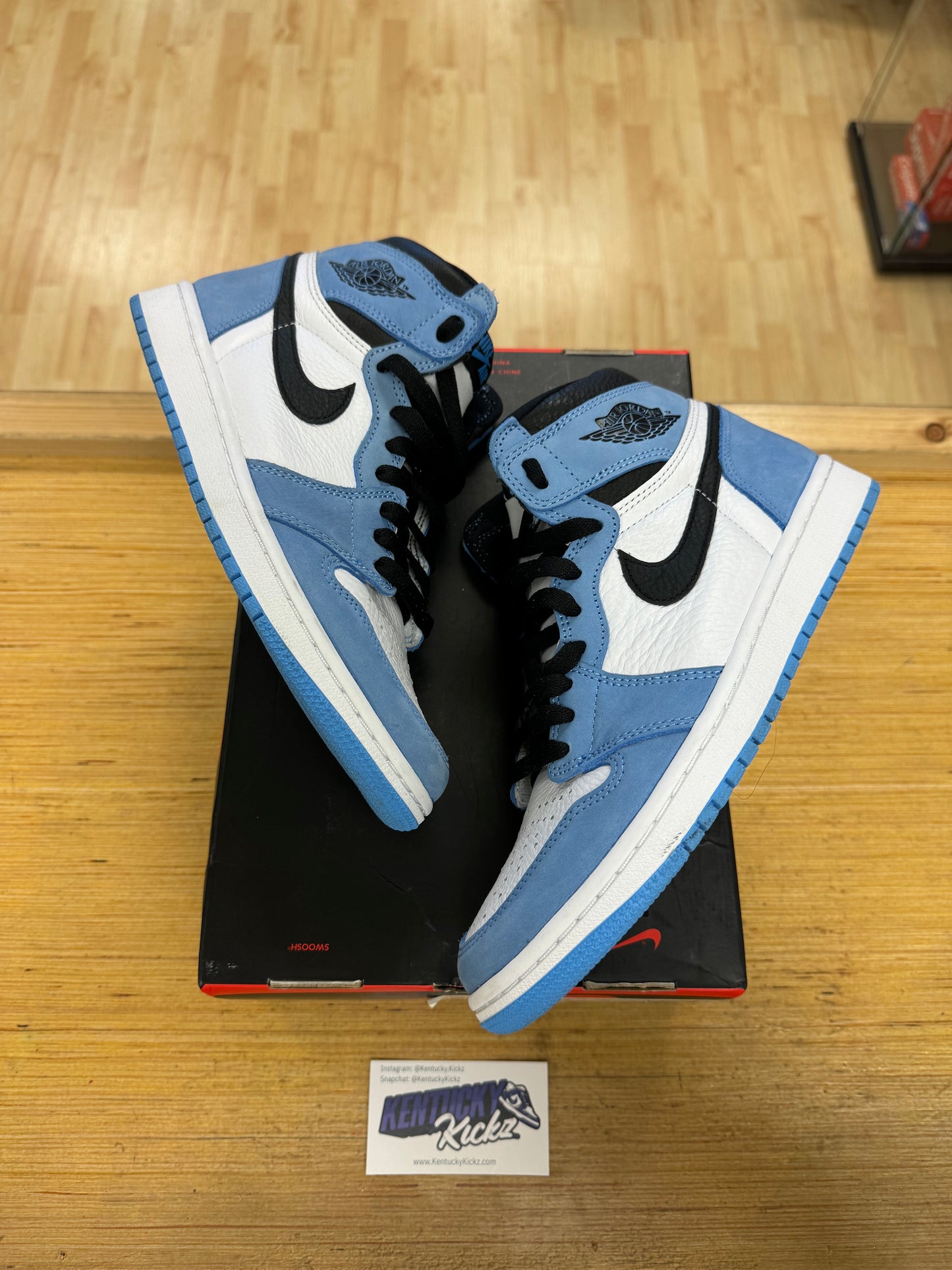 Jordan 1 Retro “University Blue” (Sz 7.5) (USED 1x)