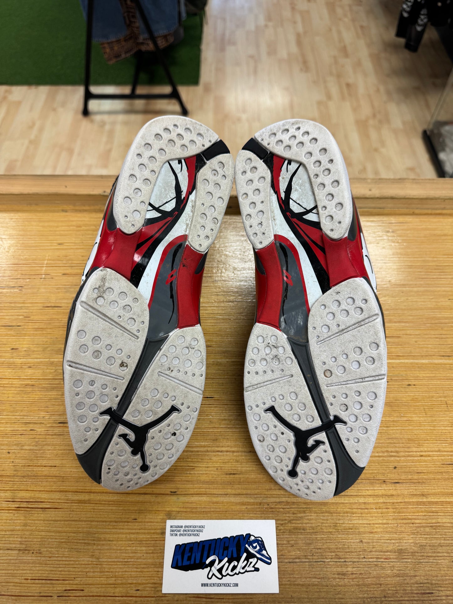Jordan 8 Retro “White True Red” (Sz 11)