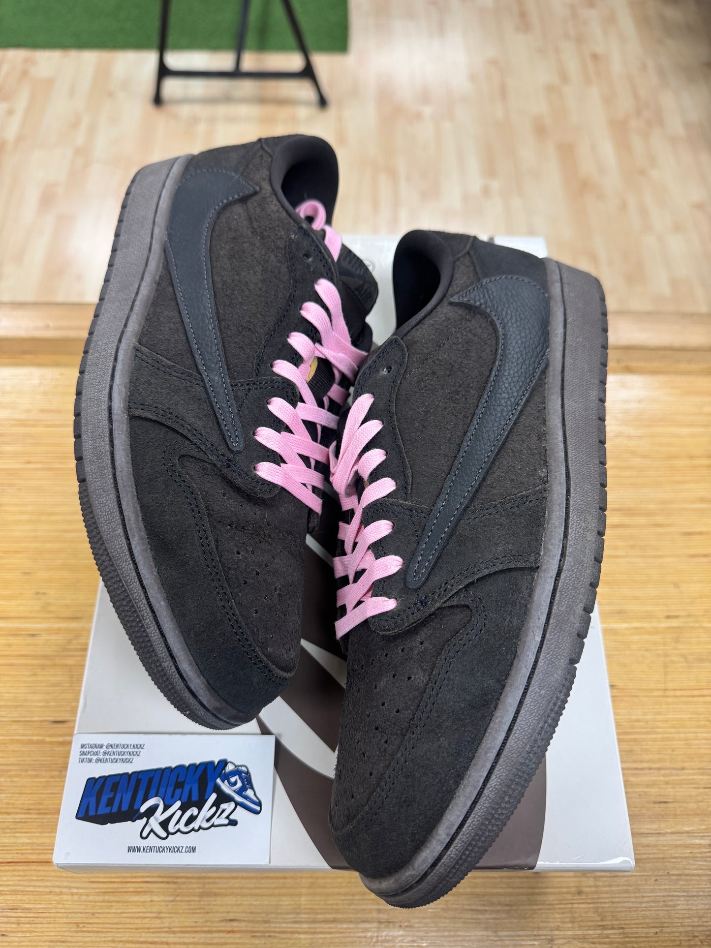 Jordan 1 Retro Low OG SP “Travis Scott Velvet Brown” (Sz 10)