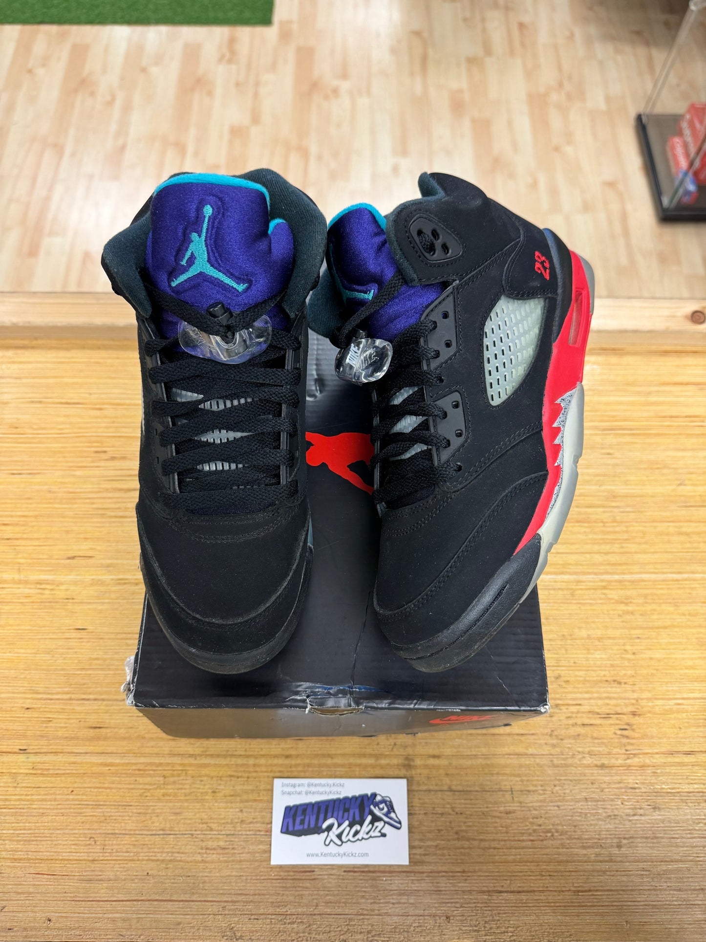 Jordan 5 Retro “Top 3” (Sz 7Y) (USED 1x)