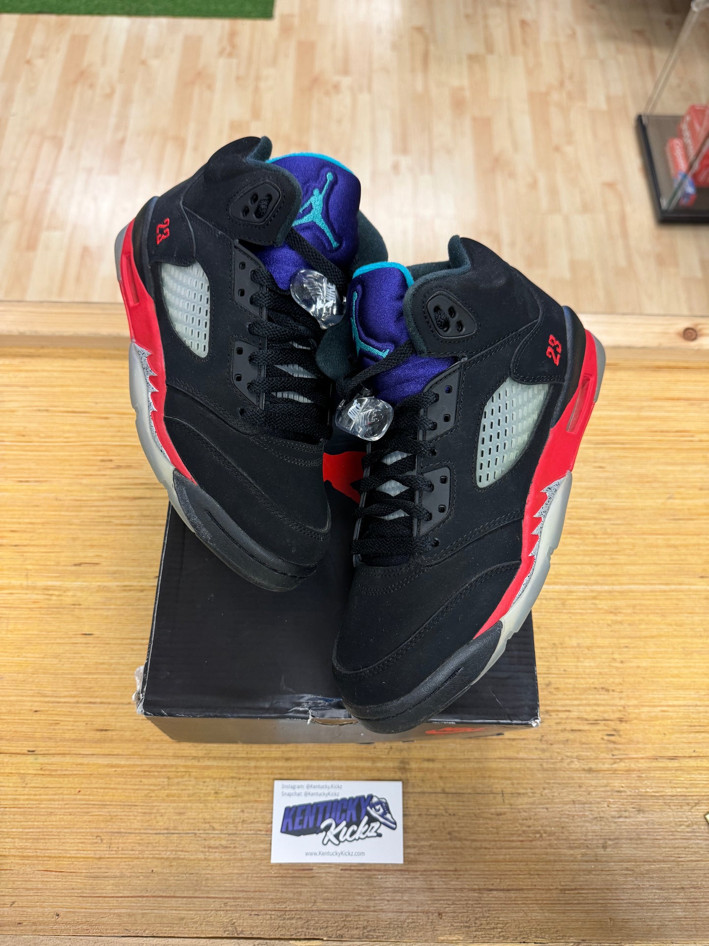 Jordan 5 Retro “Top 3” (Sz 7Y) (USED 1x)