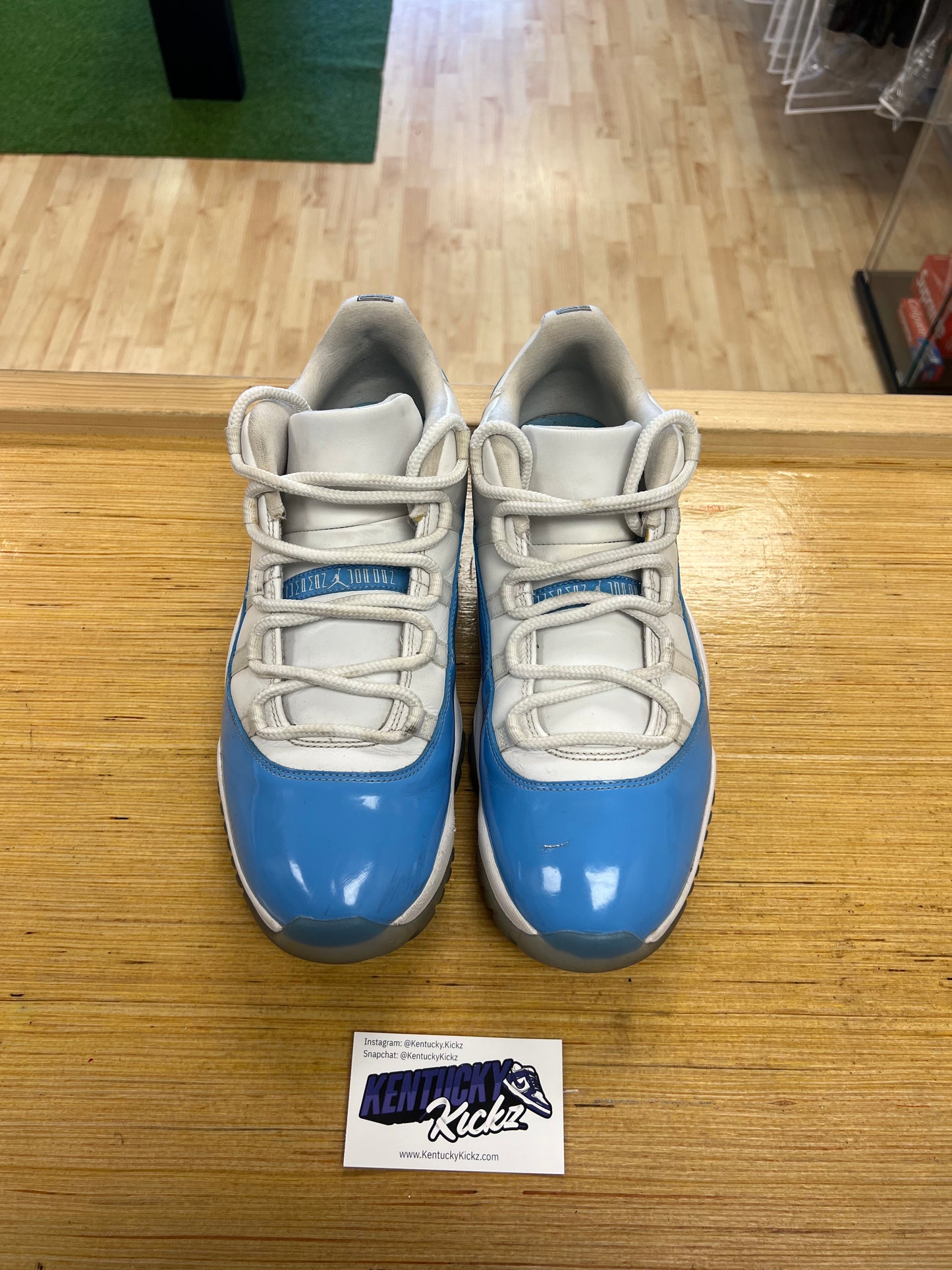 Jordan 11 Low “University Blue” (Sz 13) (USED)