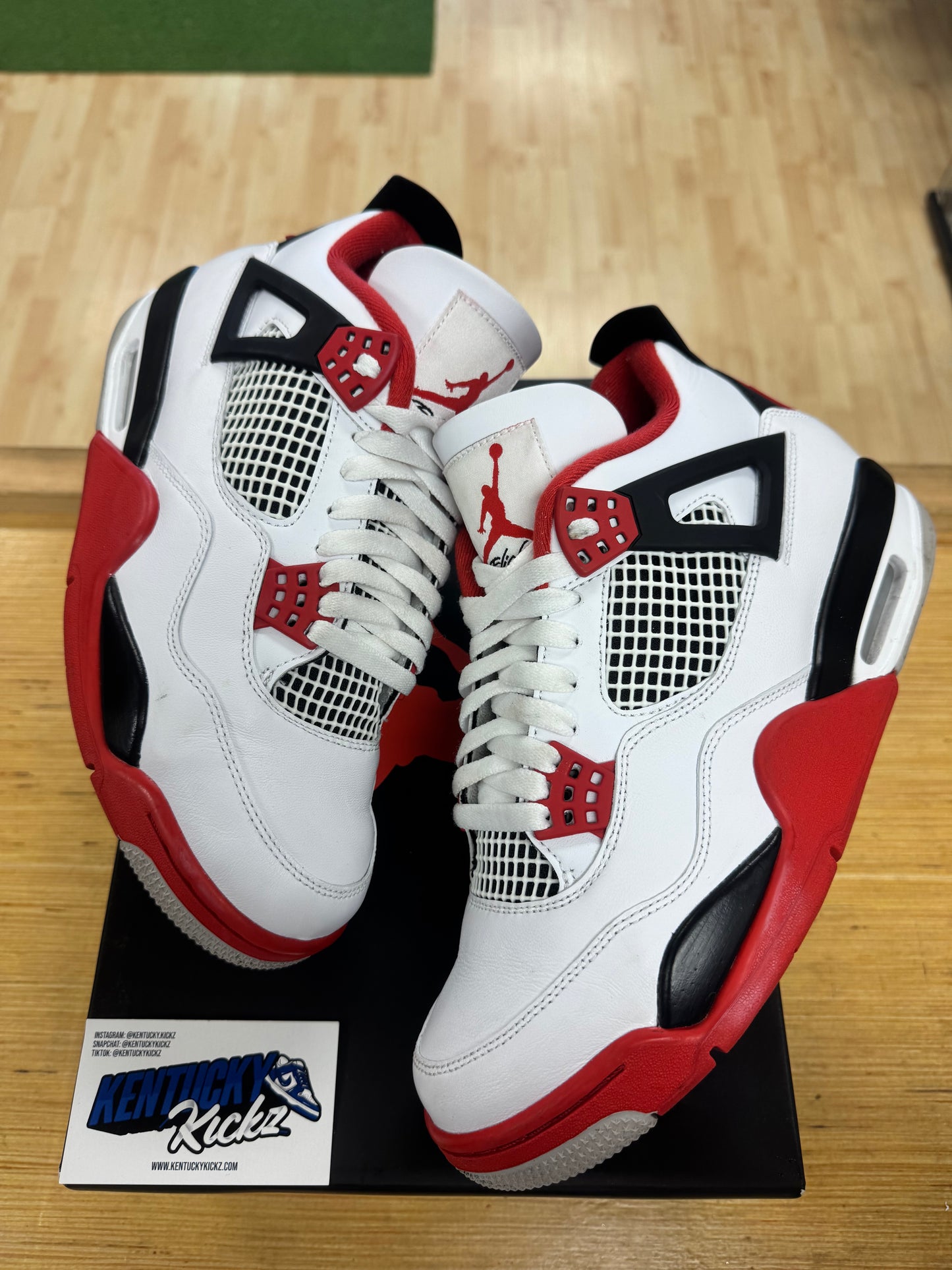Jordan 4 Retro “Fire Red” 2020 (Sz 9)