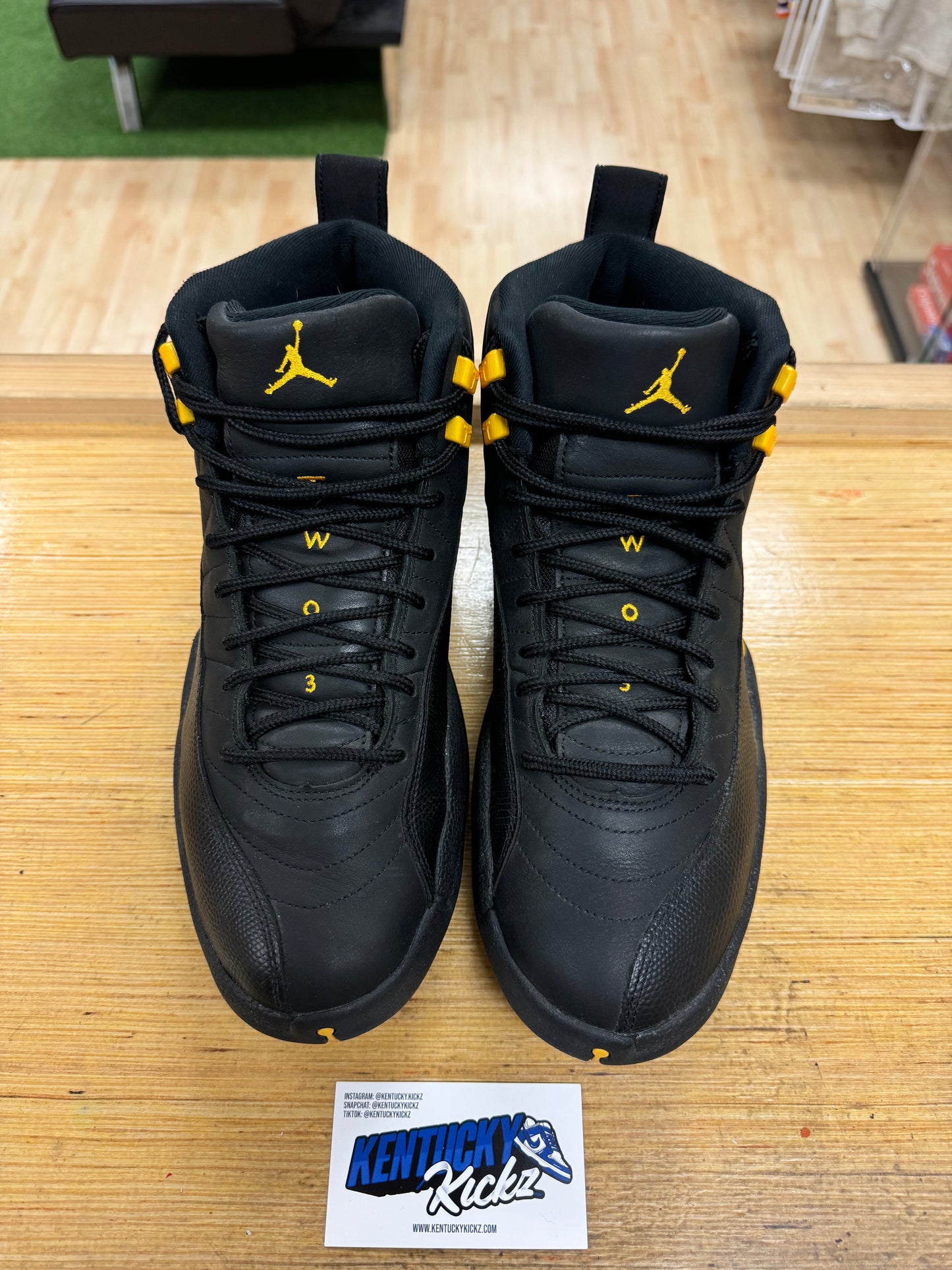 Jordan 12 Retro “Black Taxi” (Sz 12)