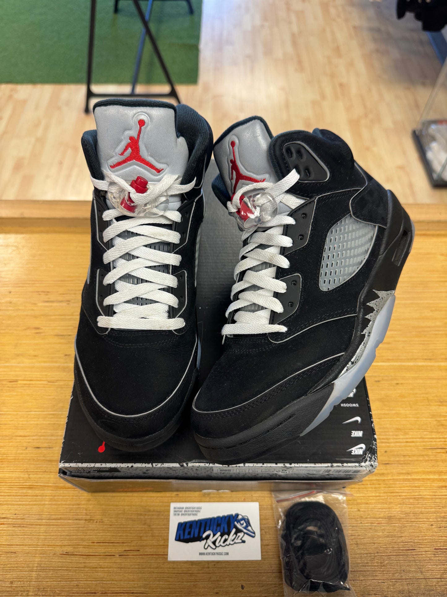 Jordan 5 Retro “Metallic” 2025 (Sz 8.5)