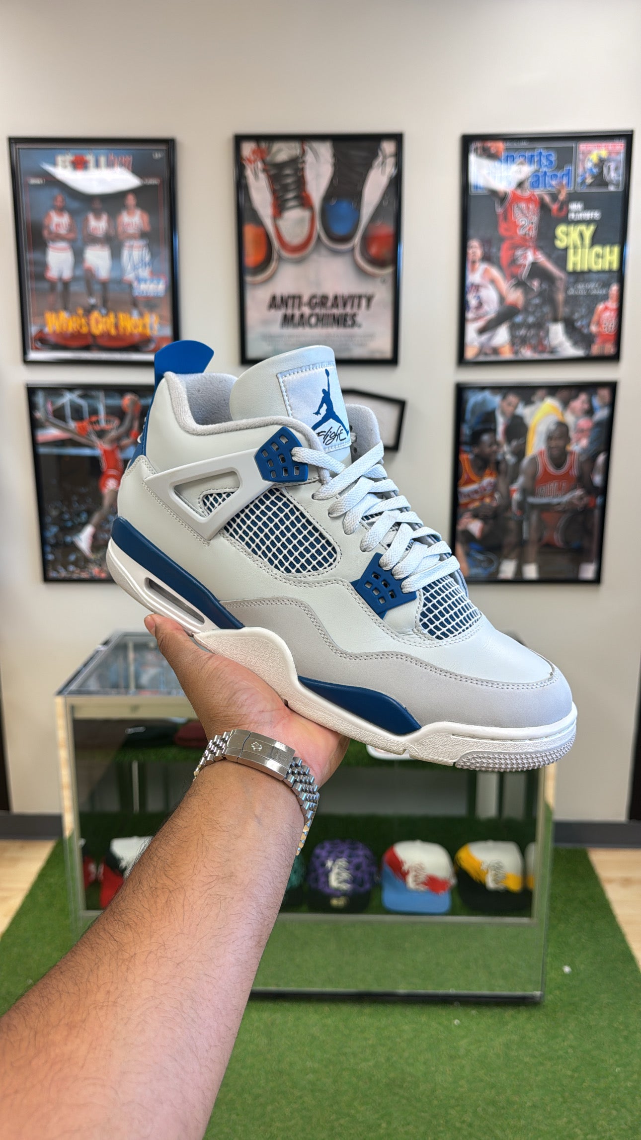 Jordan 4 Retro “Military Blue” (Sz 13)