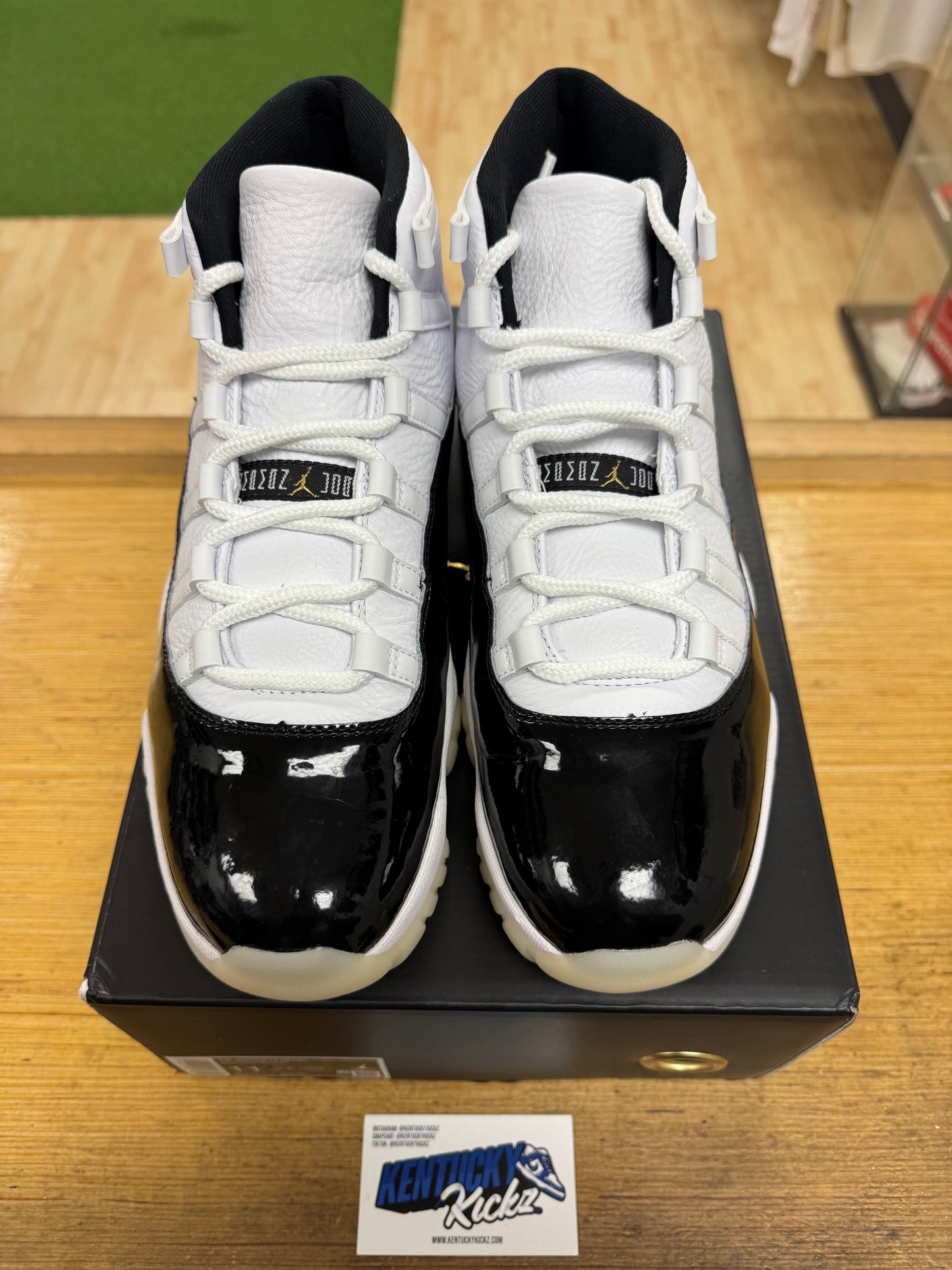 Jordan 11 Retro “DMP Gratitude” (Sz 11)