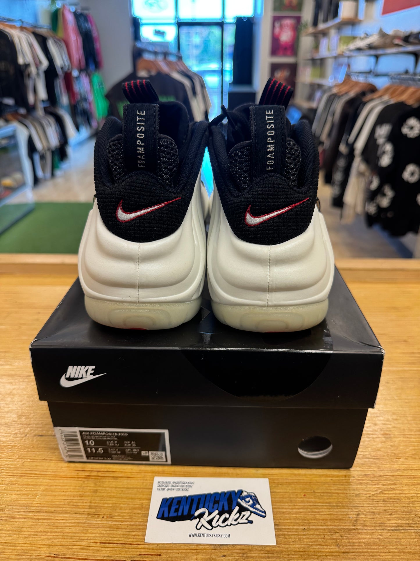 Air Foamposite One Pro “Pearl” 2025 (Sz 10)