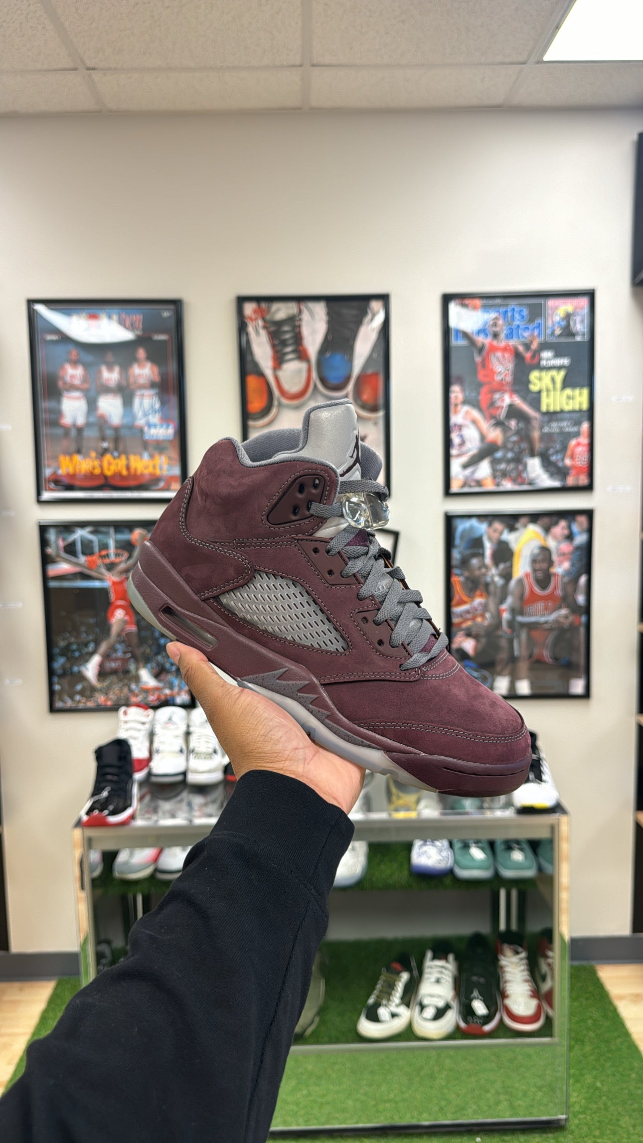 Jordan 5 Retro “Burgundy” 2023 (Sz 9)