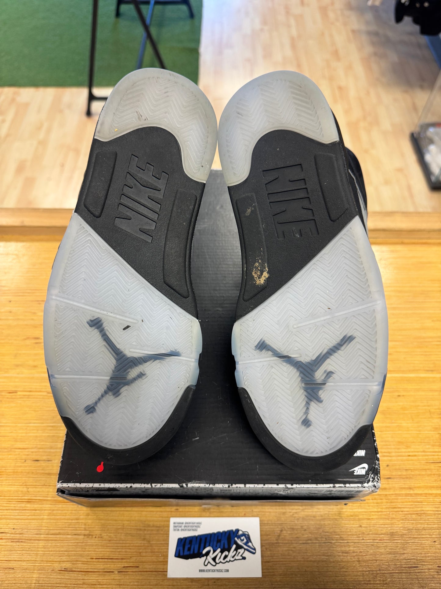 Jordan 5 Retro “Metallic” 2025 (Sz 8.5)