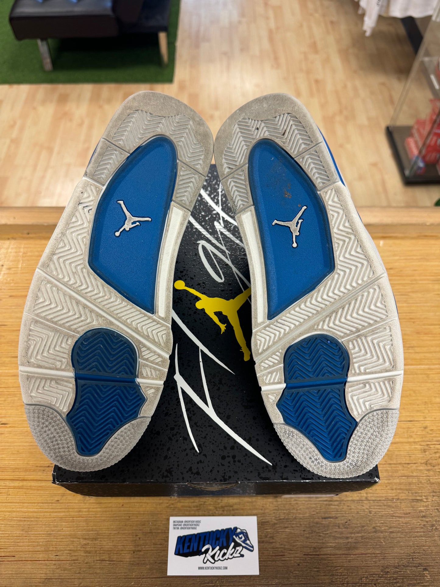 Jordan 4 Retro “Military Blue” 2012 (Sz 10)