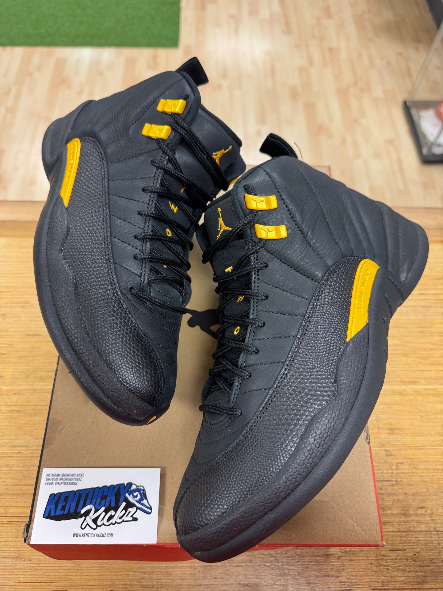 Jordan 12 Retro “Black Taxi” (Sz 10)