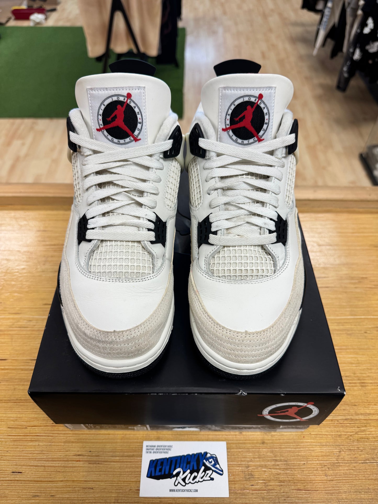 Jordan 4 Retro “Flight Club” (Sz 10)