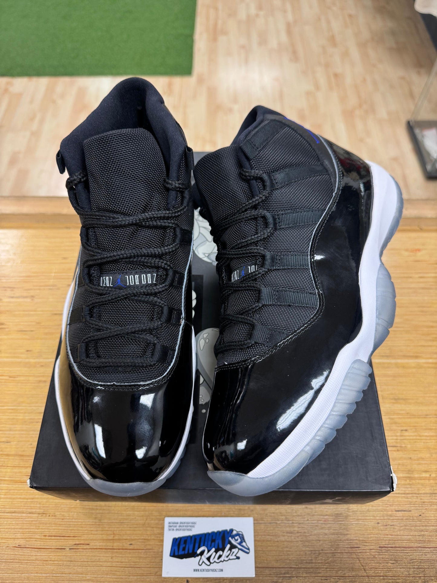 Jordan 11 Retro “Space Jam” 2016 (Sz 11.5)