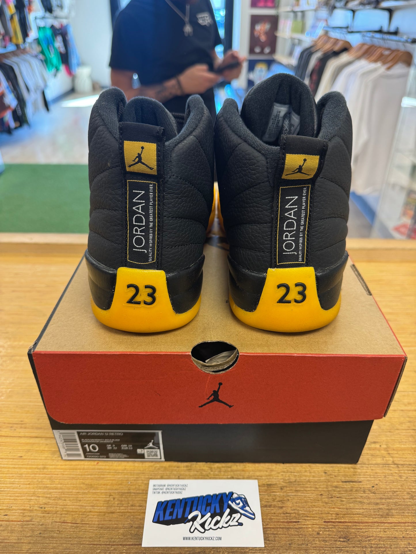 Jordan 12 Retro “University Gold” (Sz 10)
