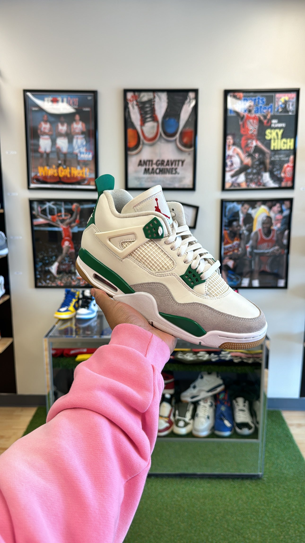 Jordan 4 Retro SB “Pine Green” (Sz 9.5)