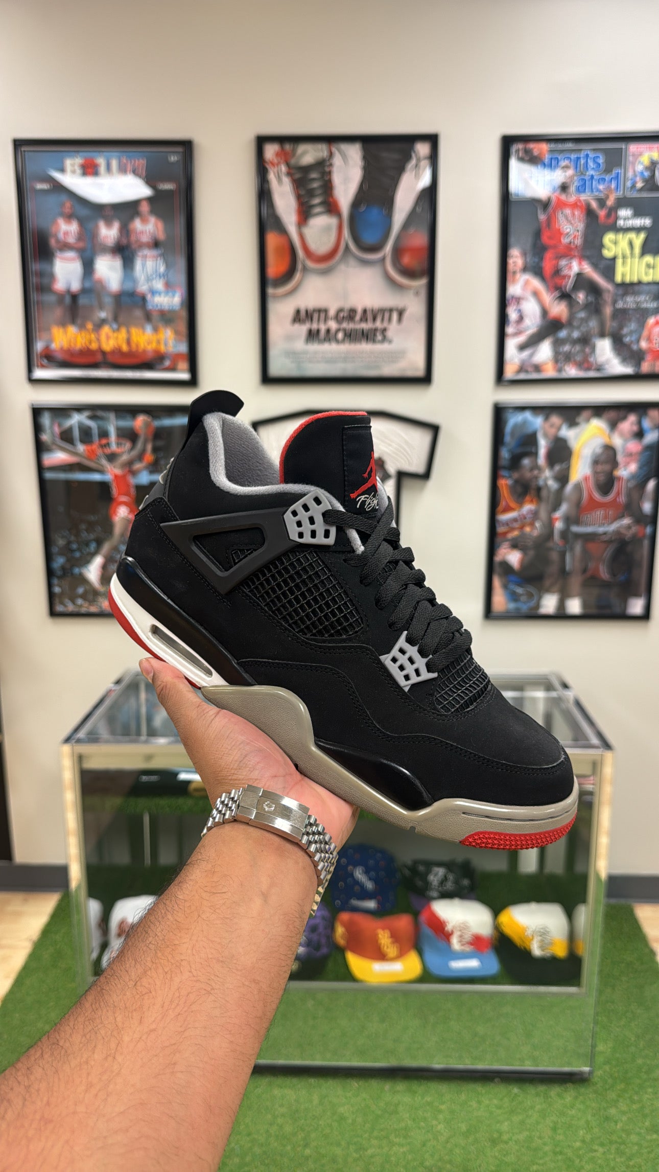 Jordan 4 Retro “Bred” 2019 (Sz 10.5)
