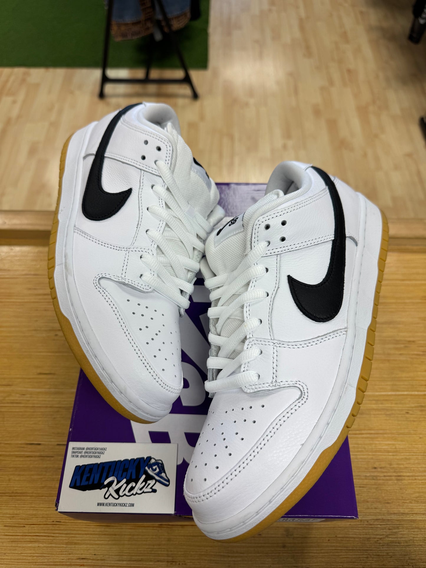 SB Dunk Low Pro “White Gum” (Sz 12)