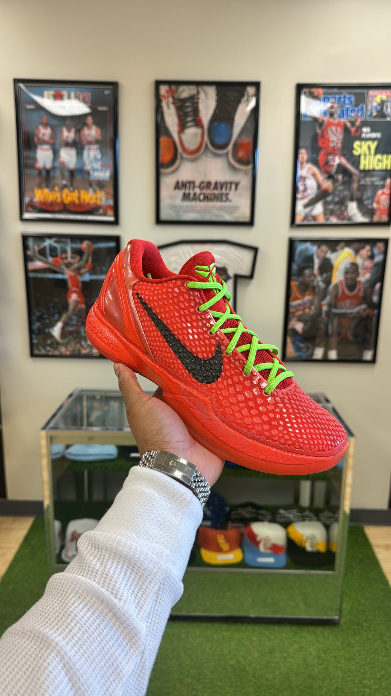 Kobe 6 Protro “Reverse Grinch” (Sz 9)