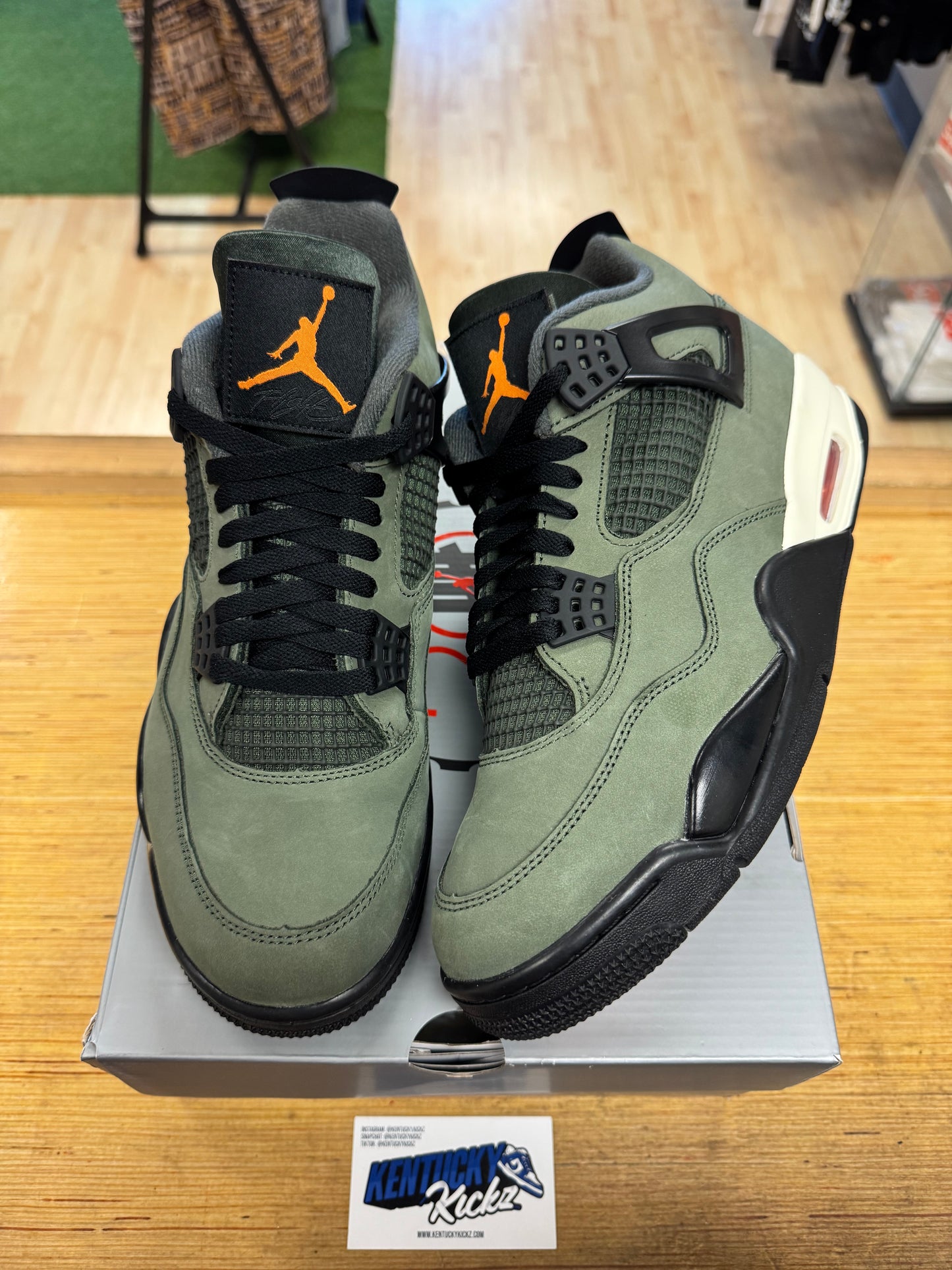 Jordan 4 Retro OG SP “Undefeated” 2025 (Sz 10.5)