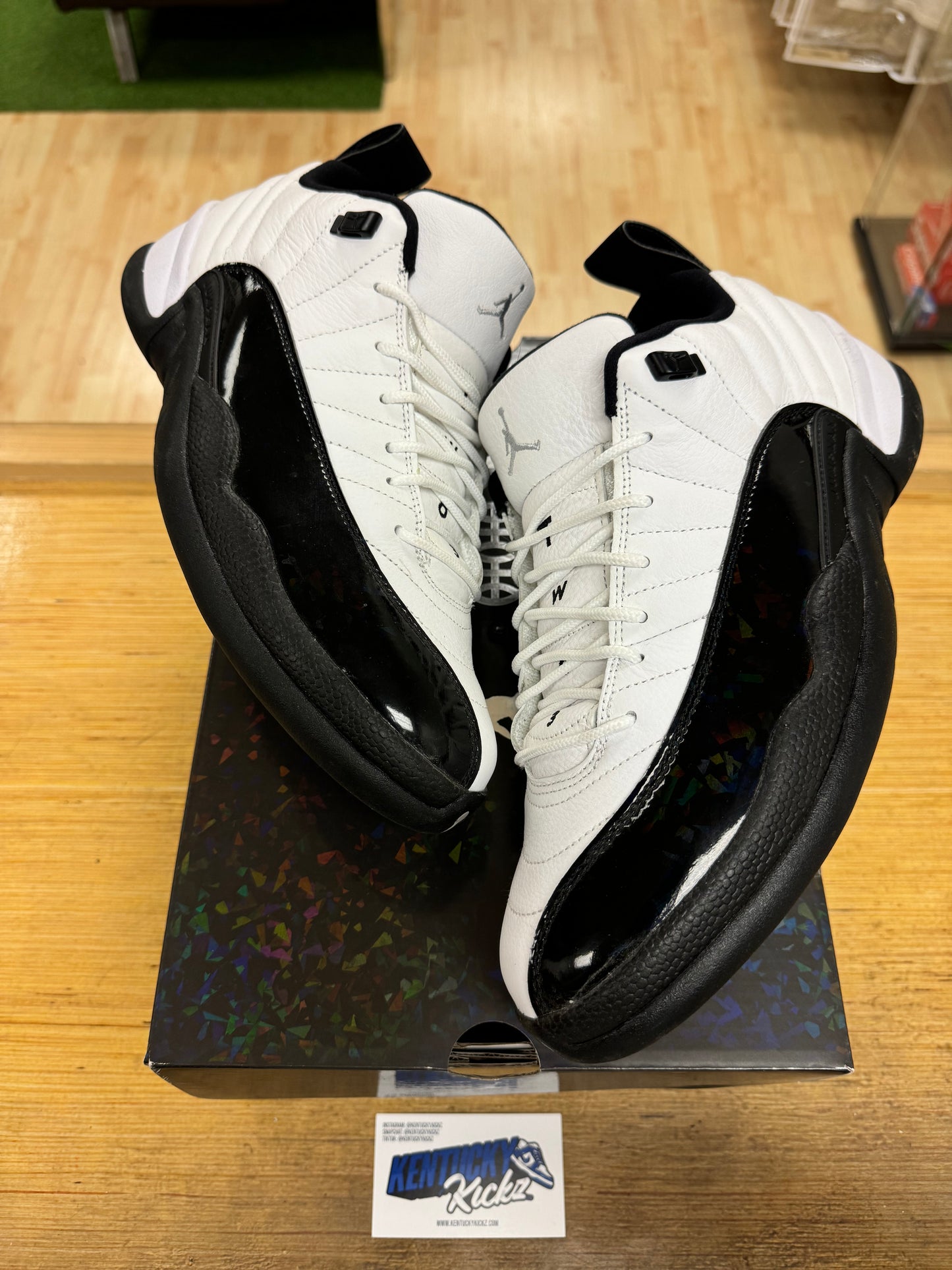 Jordan 12 Low Retro “25 Years In China” (Sz 12)