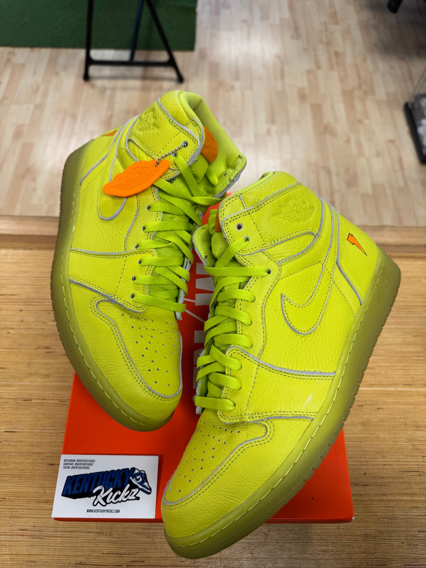Jordan 1 Retro High “Gatorade Cyber” (Sz 13)
