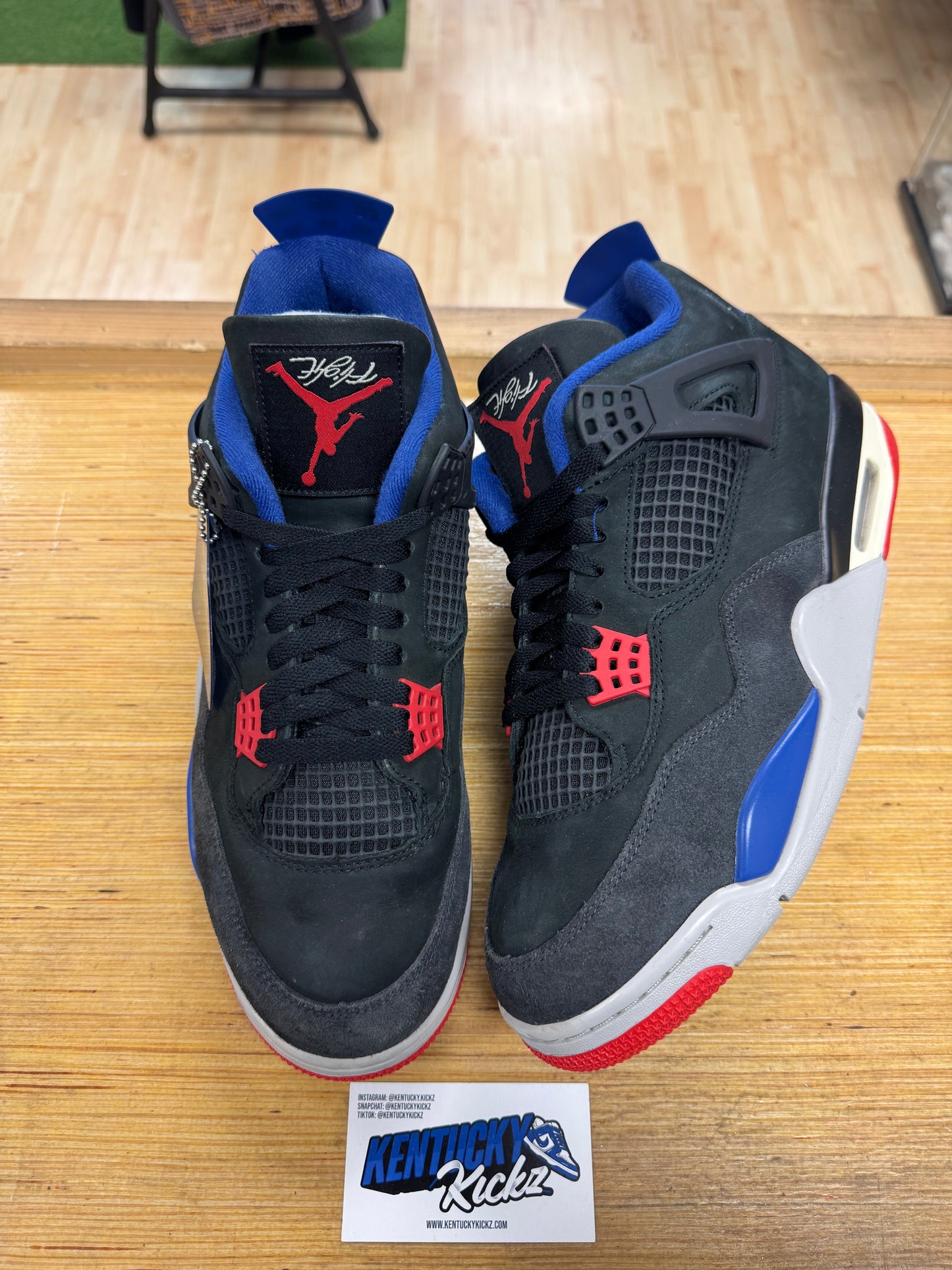 Jordan 4 Retro “Rare Air” (Sz 11.5)