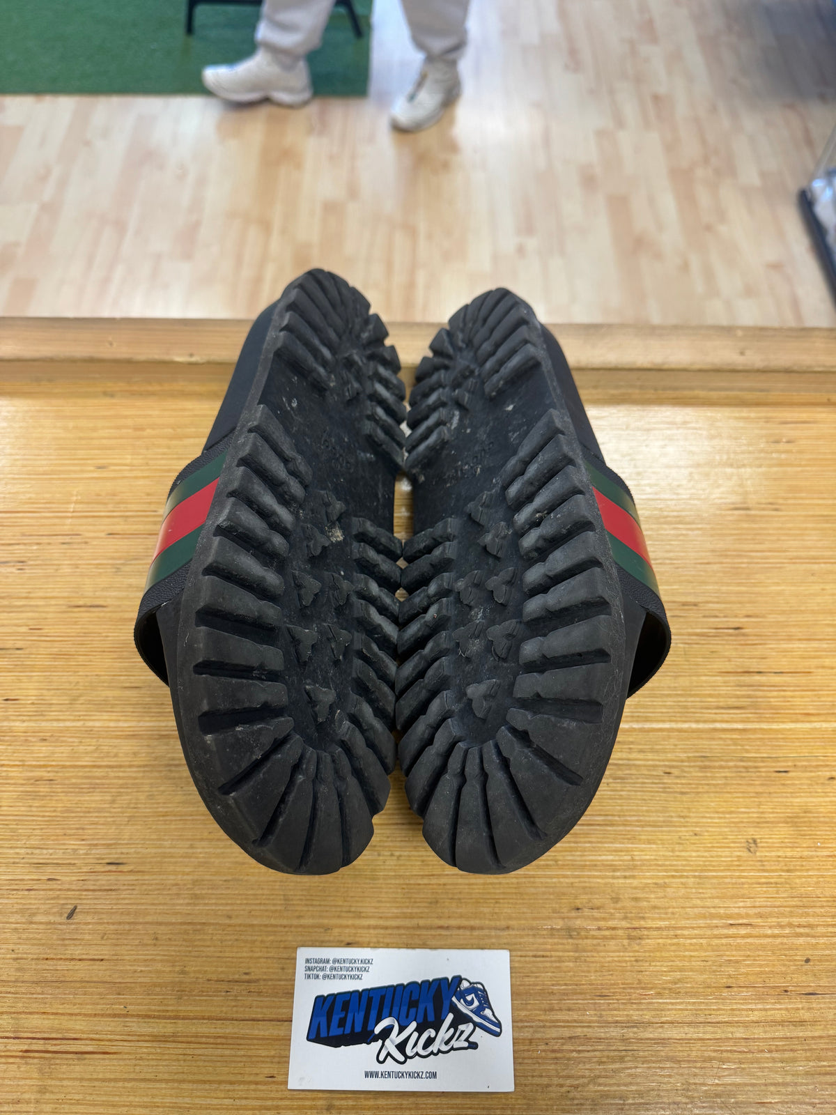 Gucci slide sandal with Web (Sz 10 Gucci)