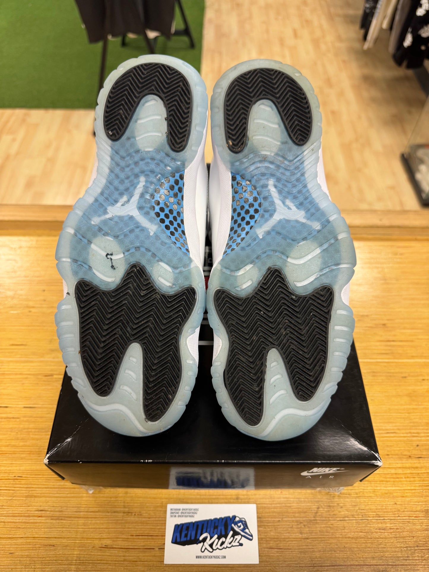 Jordan 11 Retro “Legend Blue” 2024 (Sz 11)