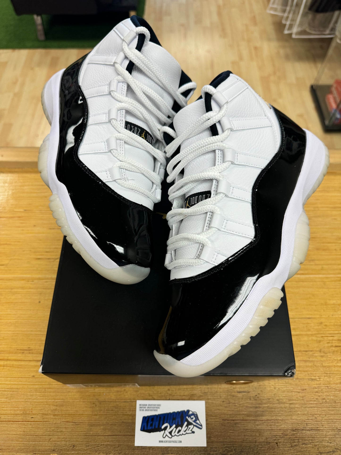 Jordan 11 Retro “Gratitude” (Sz 10)