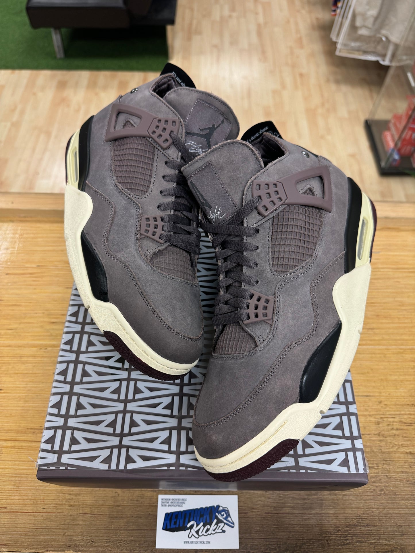 Jordan 4 Retro “A Ma Maniere Violet Ore” (Sz 12)