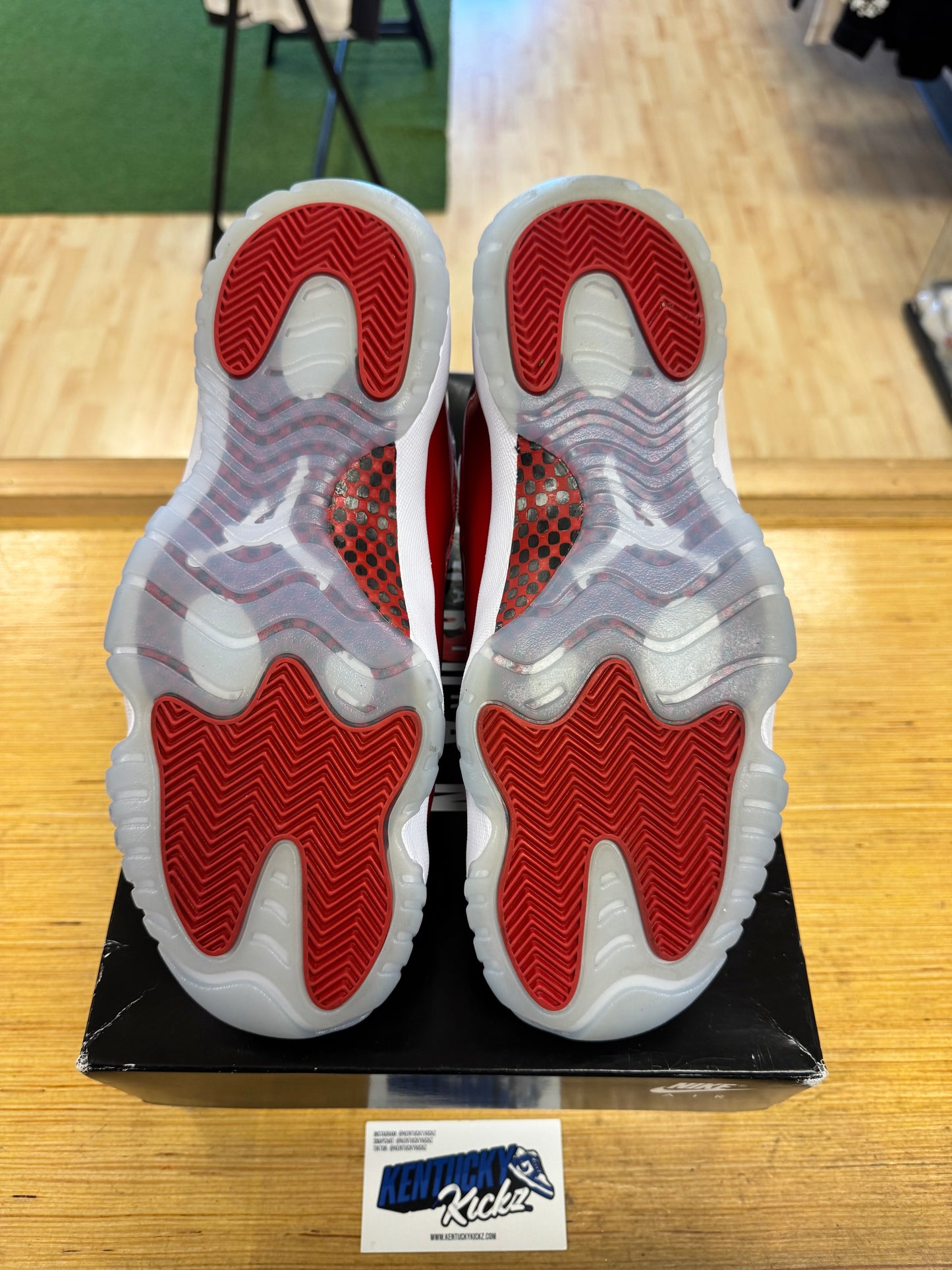 Jordan 11 Retro “Cherry” 2022 (Sz 10.5)