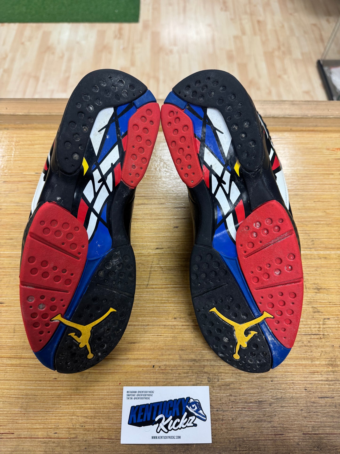 Jordan 8 Retro “Playoff” 2023 (Sz 9.5)