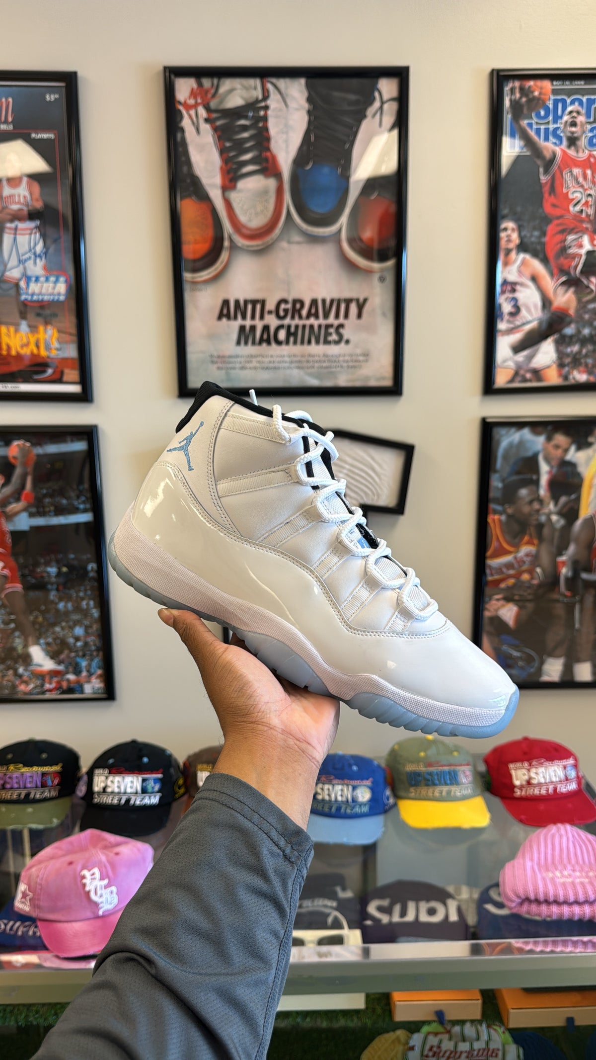 Jordan 11 Retro “Legend Blue” 2024 (Sz 11)
