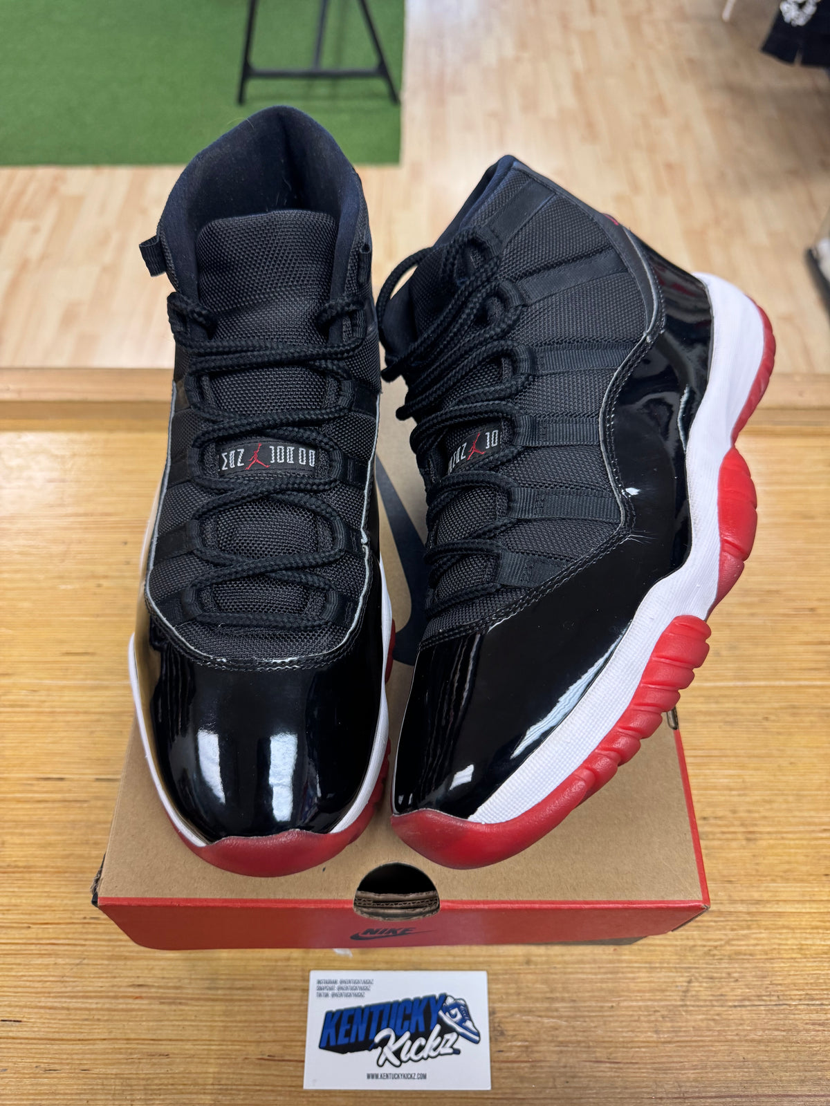 Jordan 11 Retro “Playoffs Bred” 2019 (Sz 11)