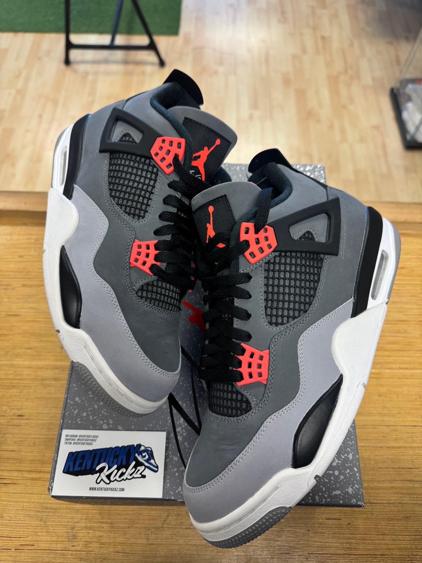 Jordan 4 Retro “Infrared” (Sz 10.5)