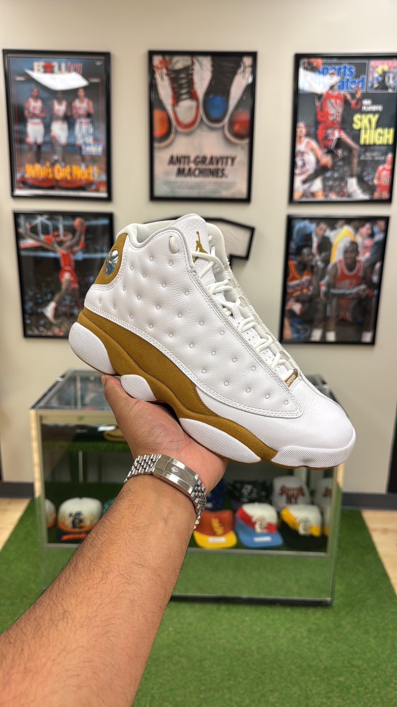 Jordan 13 Retro “Wheat” (Sz 8.5)