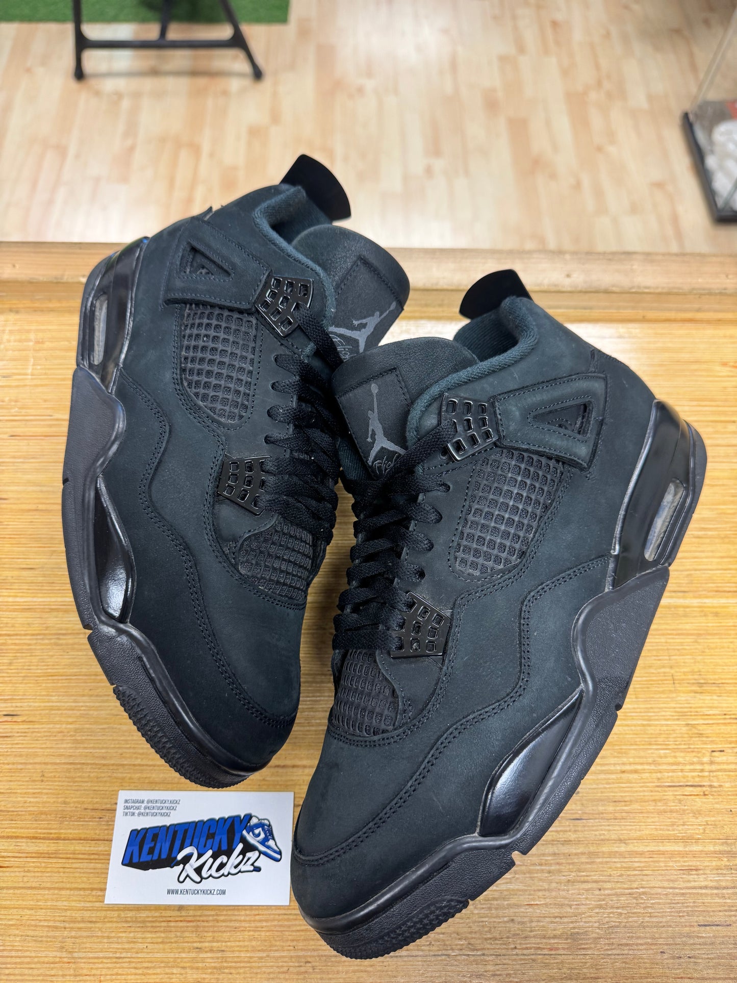 Jordan 4 Retro “Black Cat” 2025 (Sz 11.5)