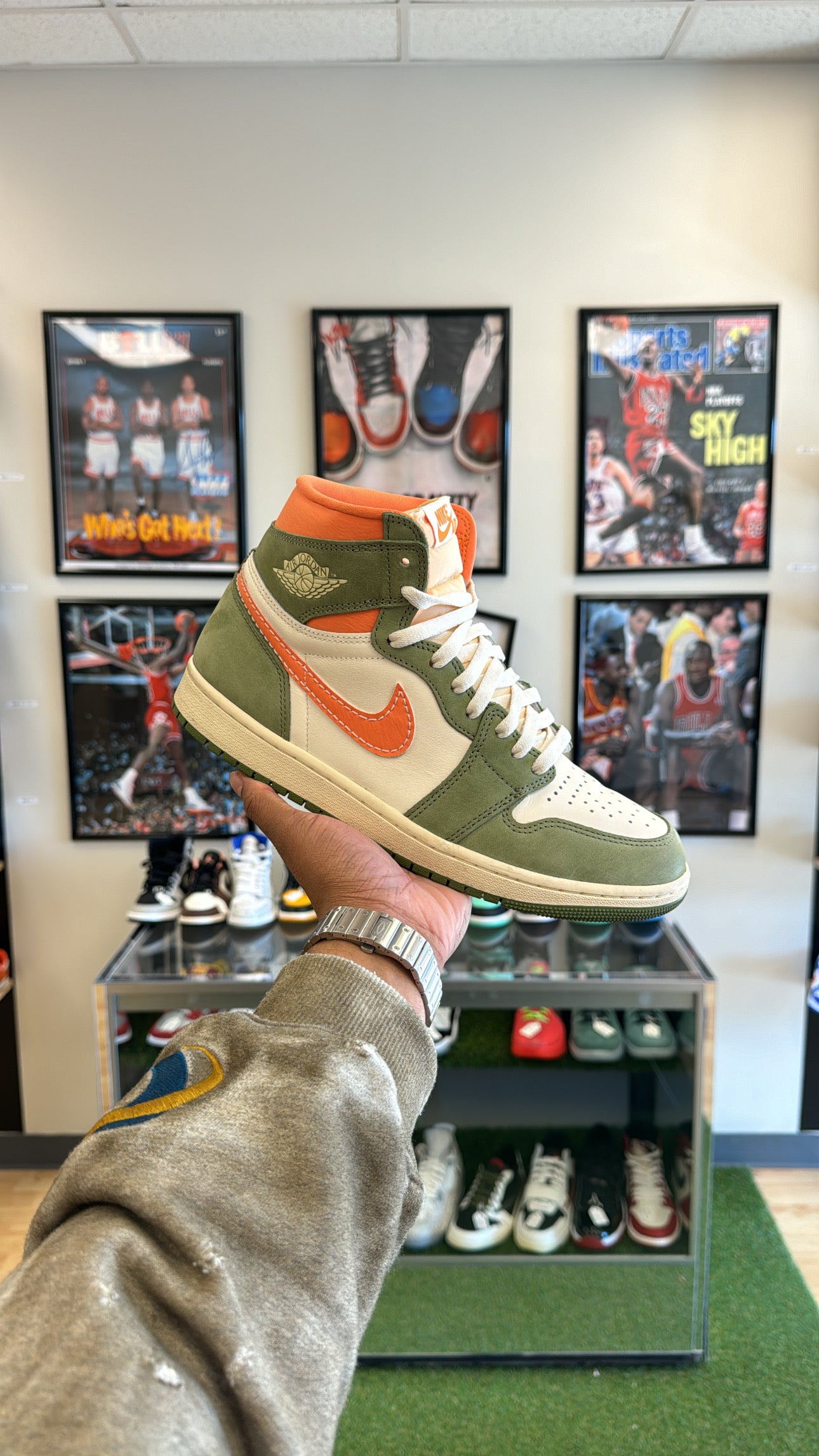 Jordan 1 Retro OG “Craft Celadon” (Sz 10)