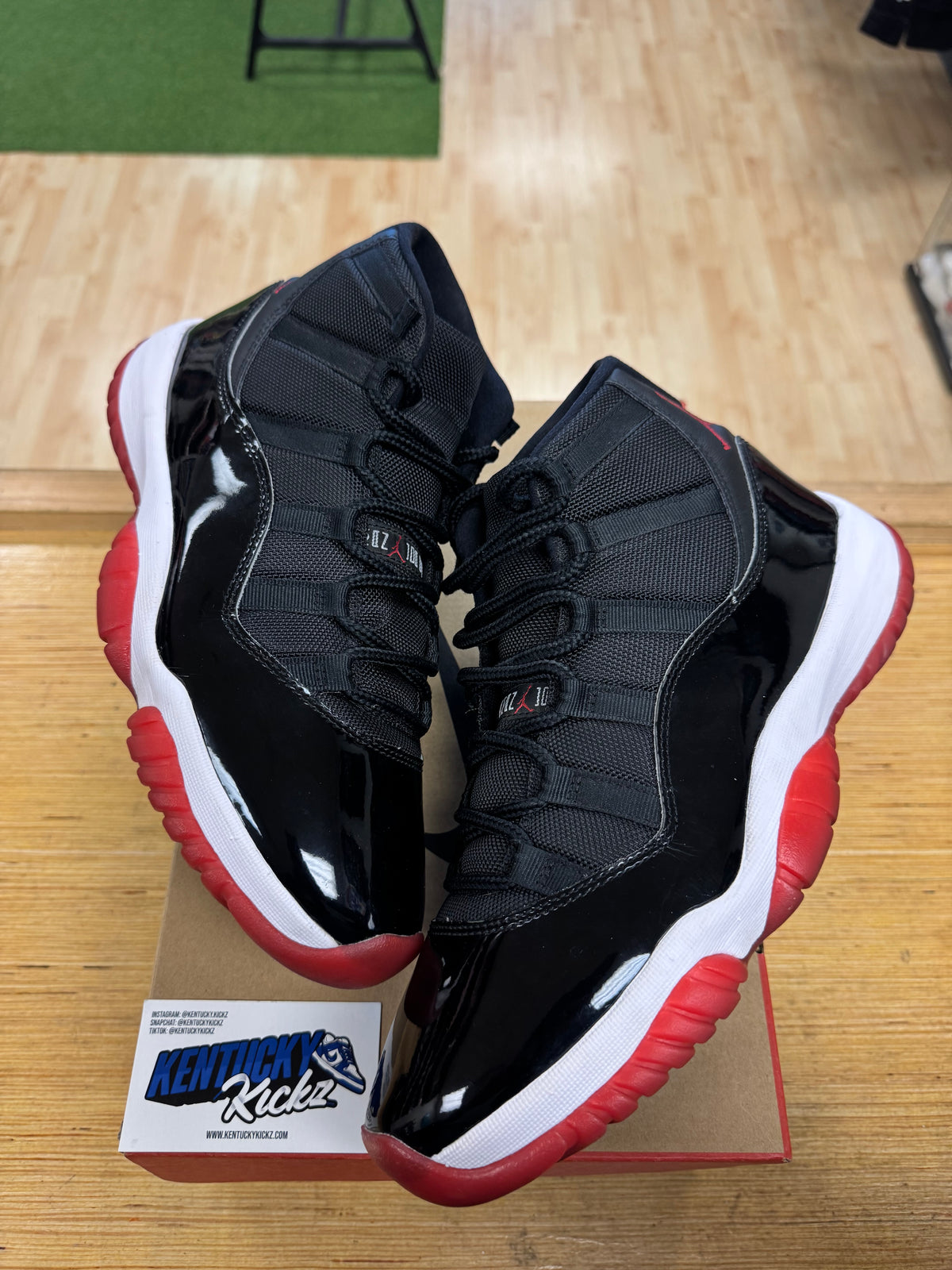 Jordan 11 Retro “Playoffs Bred” 2019 (Sz 11)
