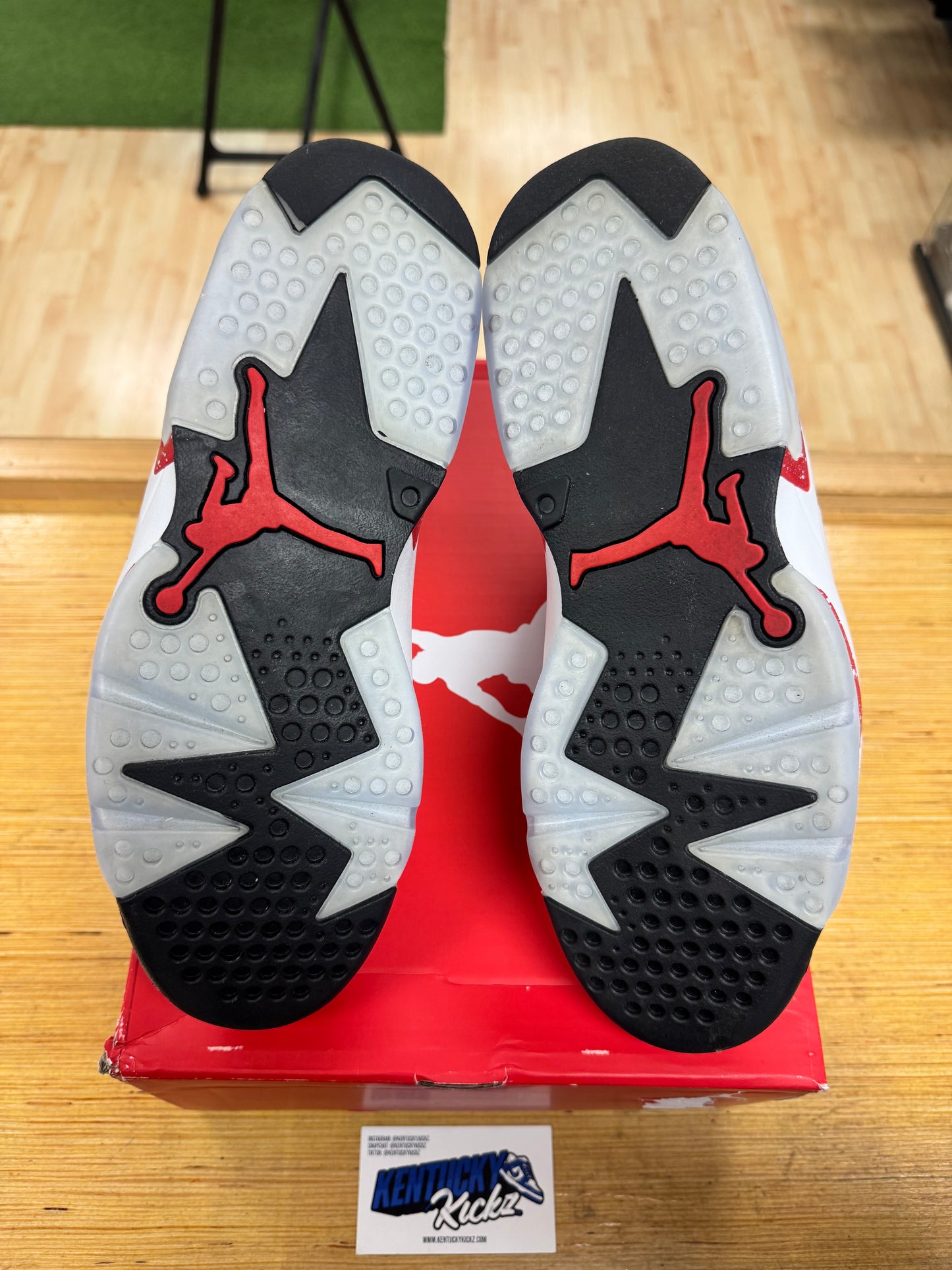 Jordan 6 Retro “Red Oreo” (Sz 10)