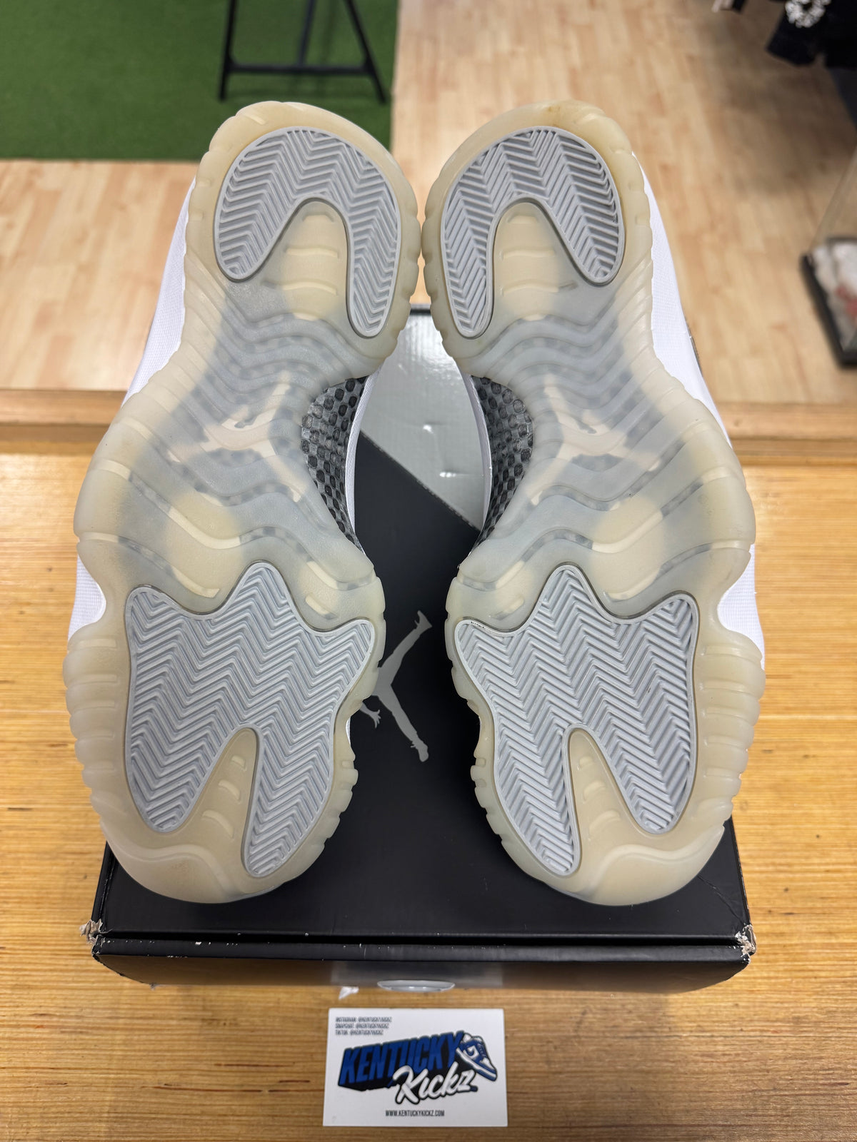 Jordan 11 Retro “Jubilee 25th Anniversary” (Sz 10.5)