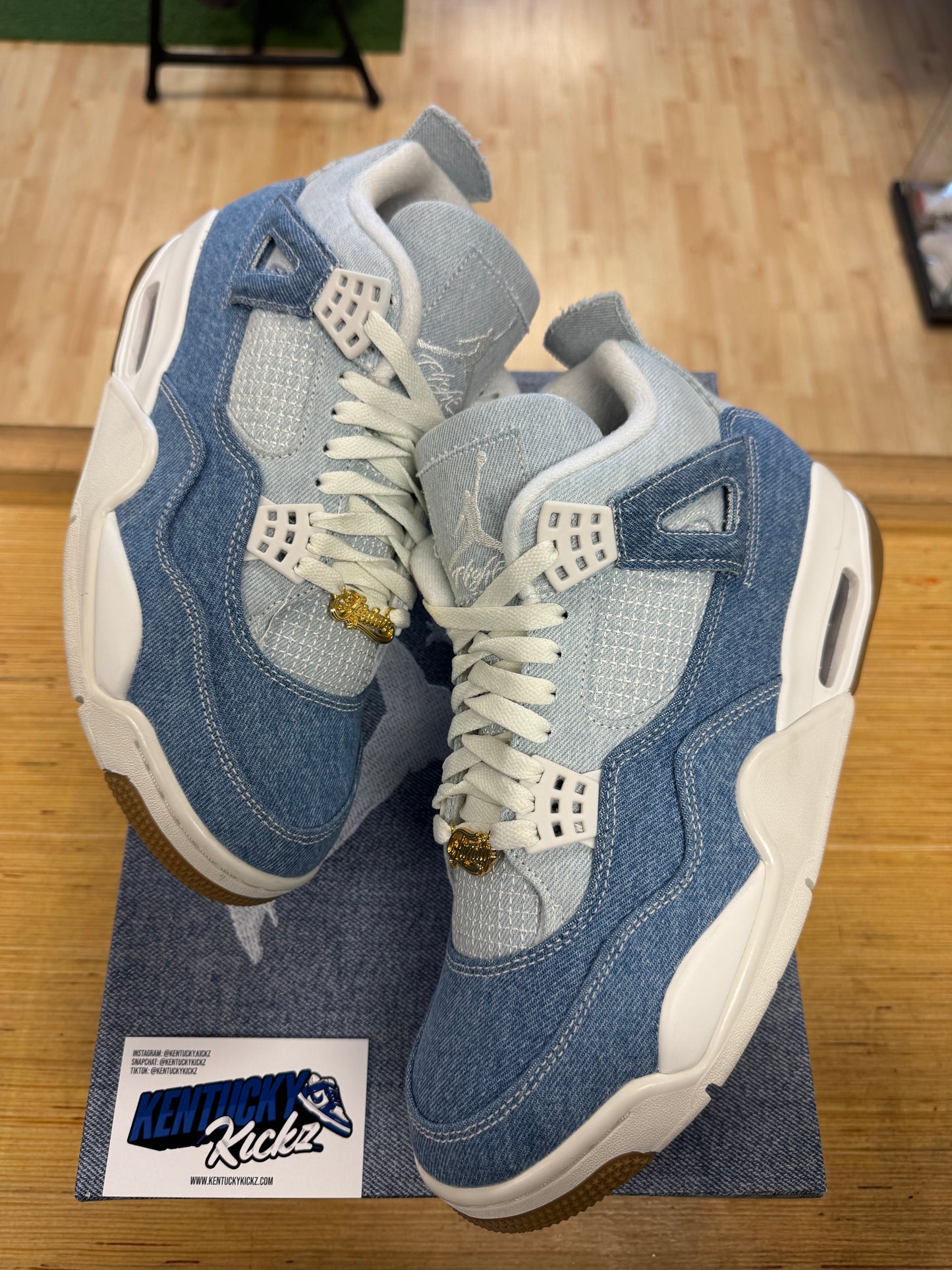Jordan 4 Retro TEX “Denim Worn Blue” (Sz 11.5W / 10 Men)