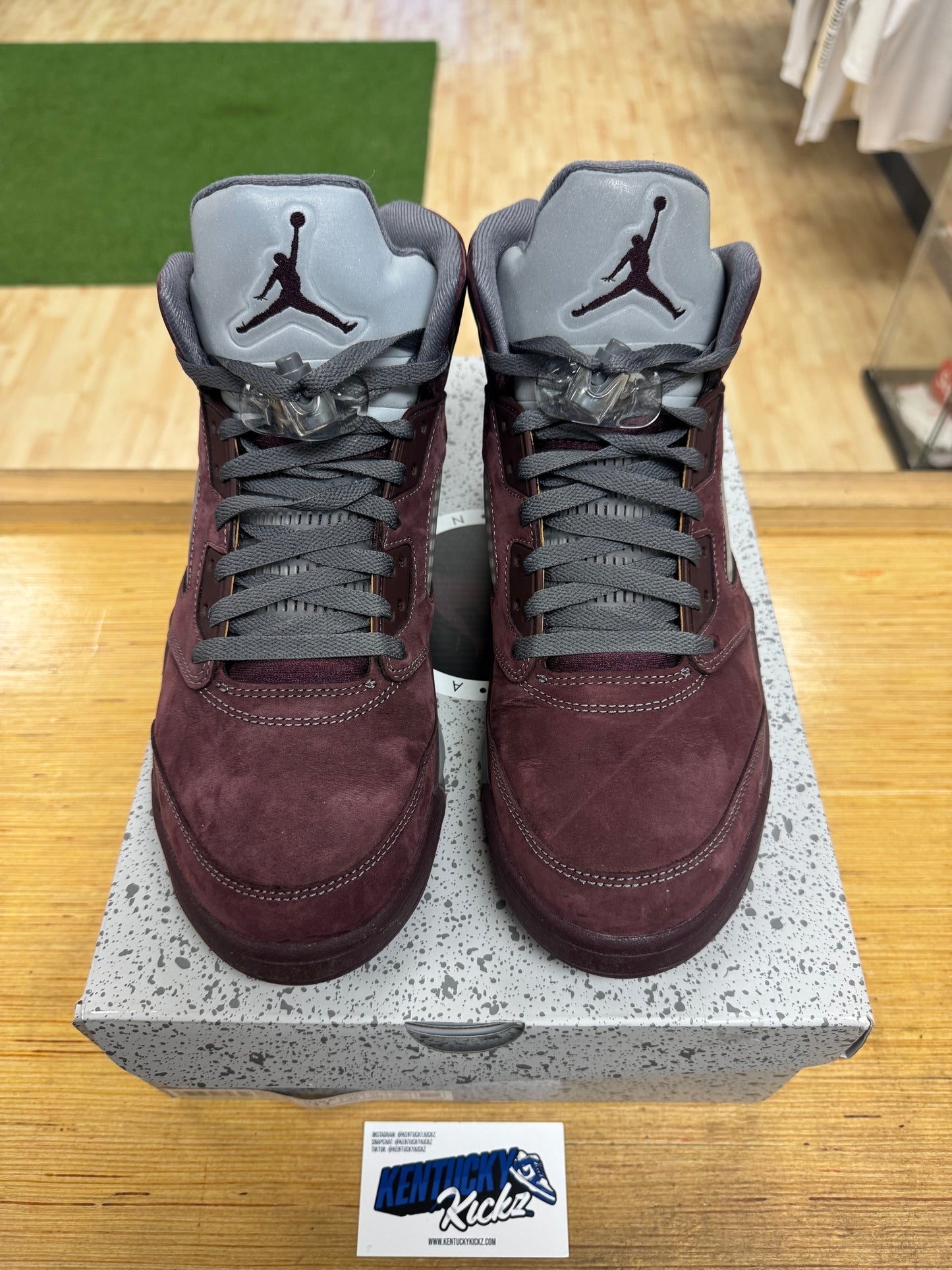Jordan 5 Retro “Burgundy” (Sz 11)